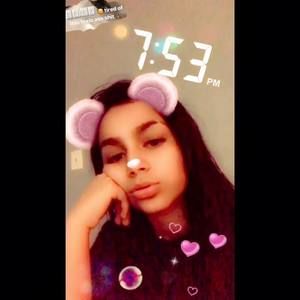 Meet your Posher, Amaris